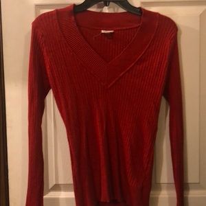 Long sleeve v neck t shirt